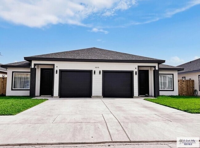 1509 Strawberry Cir