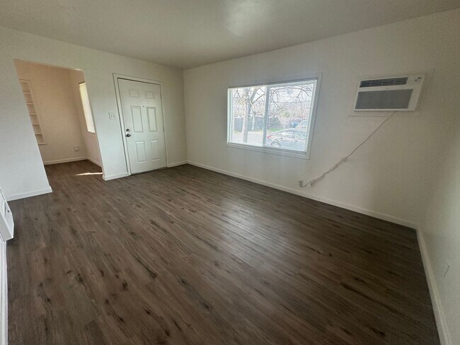 Photo - 3001 - Sharma Unit 5026 Thurman Way