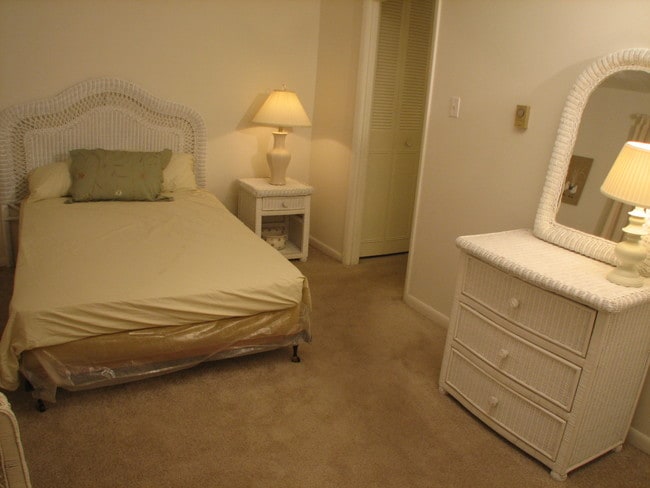 Photo - Richton Square Apartments