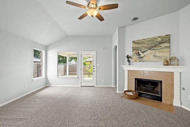 Photo - Spacious 1-story near downtown Kyle