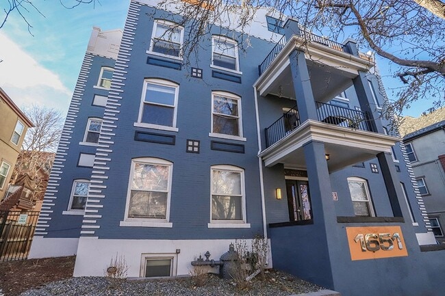1651 Washington