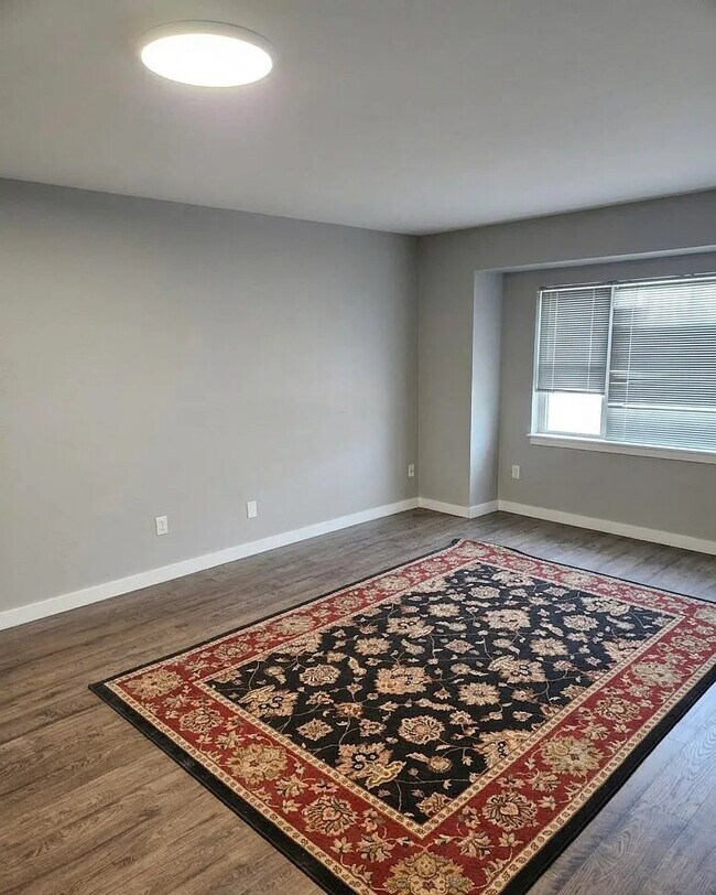 Photo - 502 S Cloverdale St Unidad 202