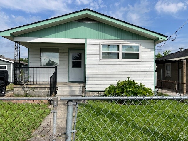 Building Photo - 923 Wilker Neal Ave Rental