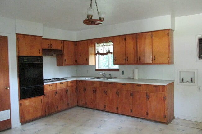 Photo - ***301 El Paso***