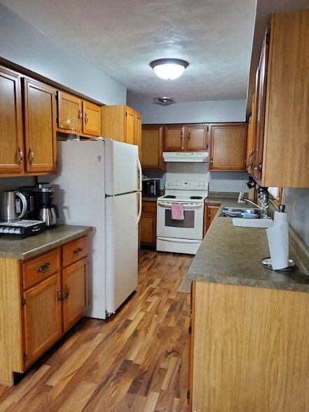 Photo - 728 N 2853rd Rd