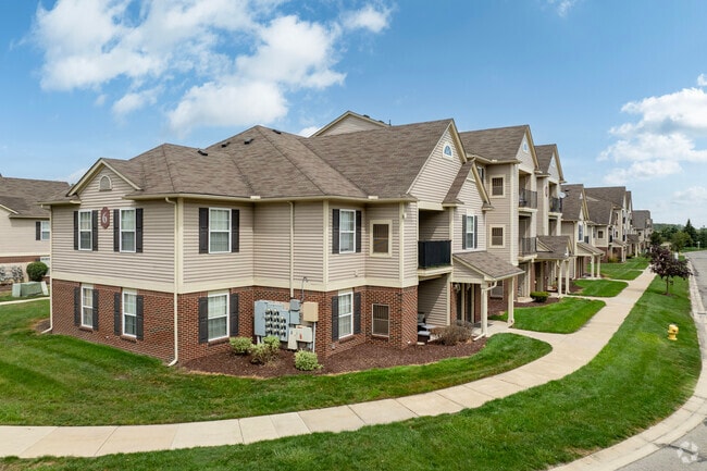 Building Photo - Stratford Place at Brownstown Rental