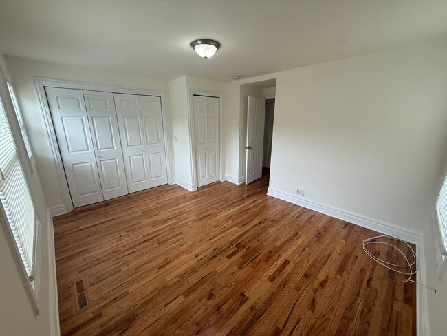 Photo - 542 Cherry Ln