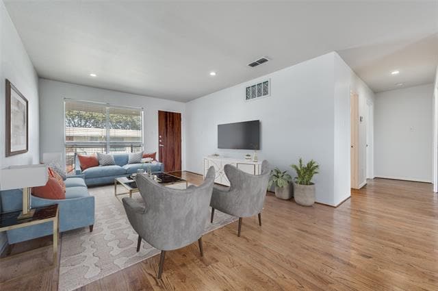 Photo - 4616 W Lovers Ln Unit 218