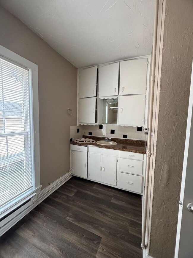 Photo - EVH Rentals (1049 Park Ave) Unit 3