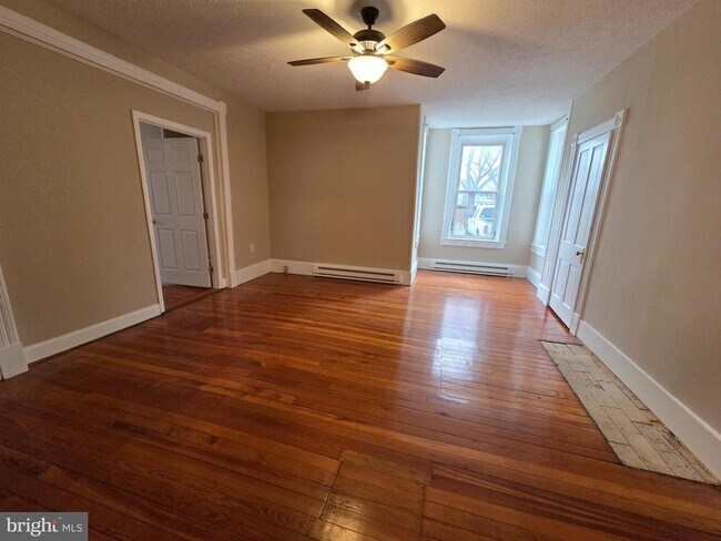 Photo - 378 National Ave