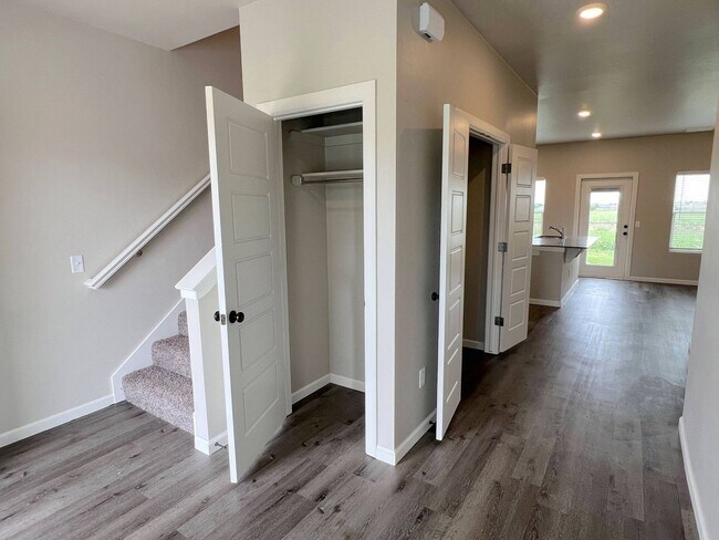 Photo - 7715 Owen Ln