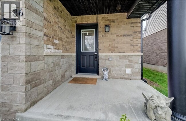 Photo - 36 Bawcutt Cres