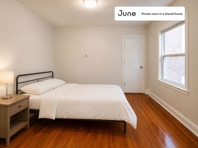 Building Photo - Room in Shared 4 bed/1 bath home in Roxbury