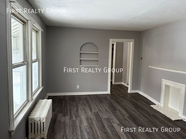 Photo - 908 Washington-Apt. C Unit Apt. C