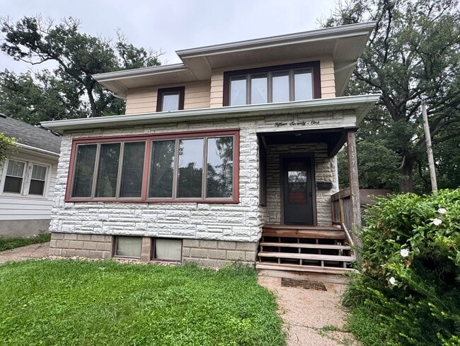 Building Photo - 1571 34th Ave