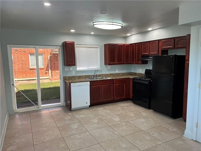Photo - 3209 Golden Dr Unit A