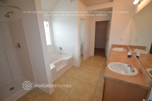 Photo - 1874 Tulip Petal Rd