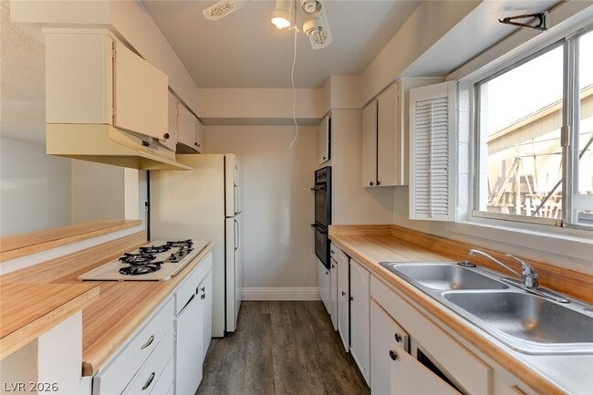 Photo - 4417 Berkley Ave