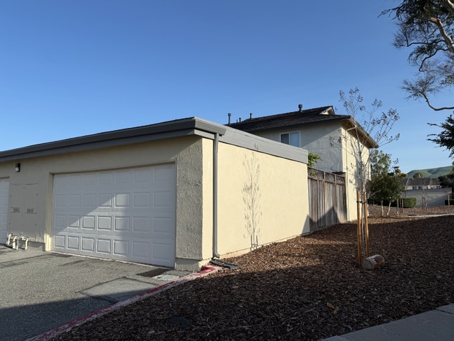 Photo - 2907 Suttergate Way