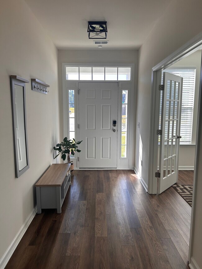 Photo - 1728 Refuge Dr