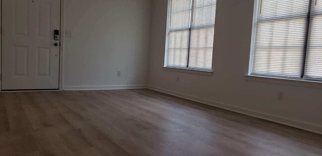 Photo - Magnolia Place