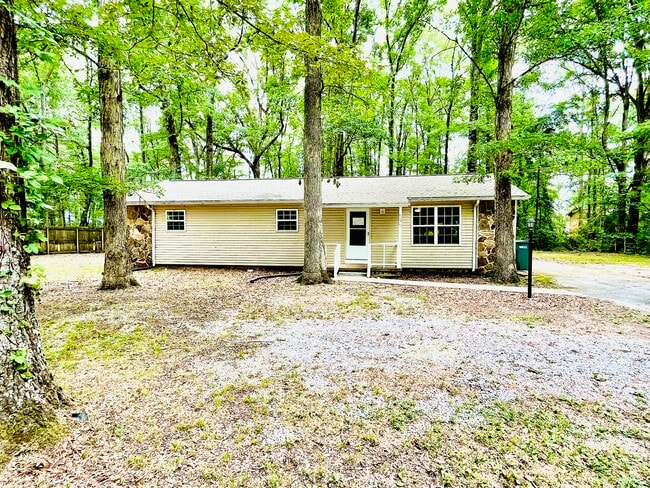 Building Photo - 596 Myers Rd Rental