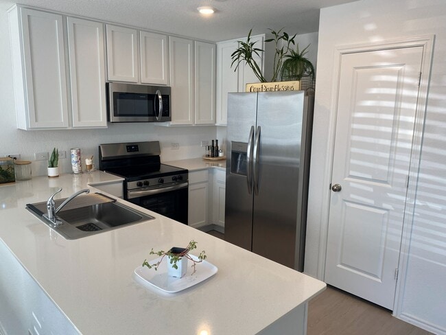 Photo - 252 Tugboat Annie Wy