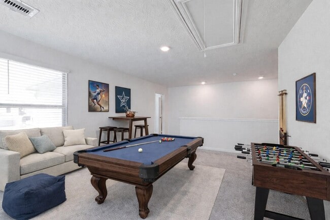 Photo - 9307 Central Pl