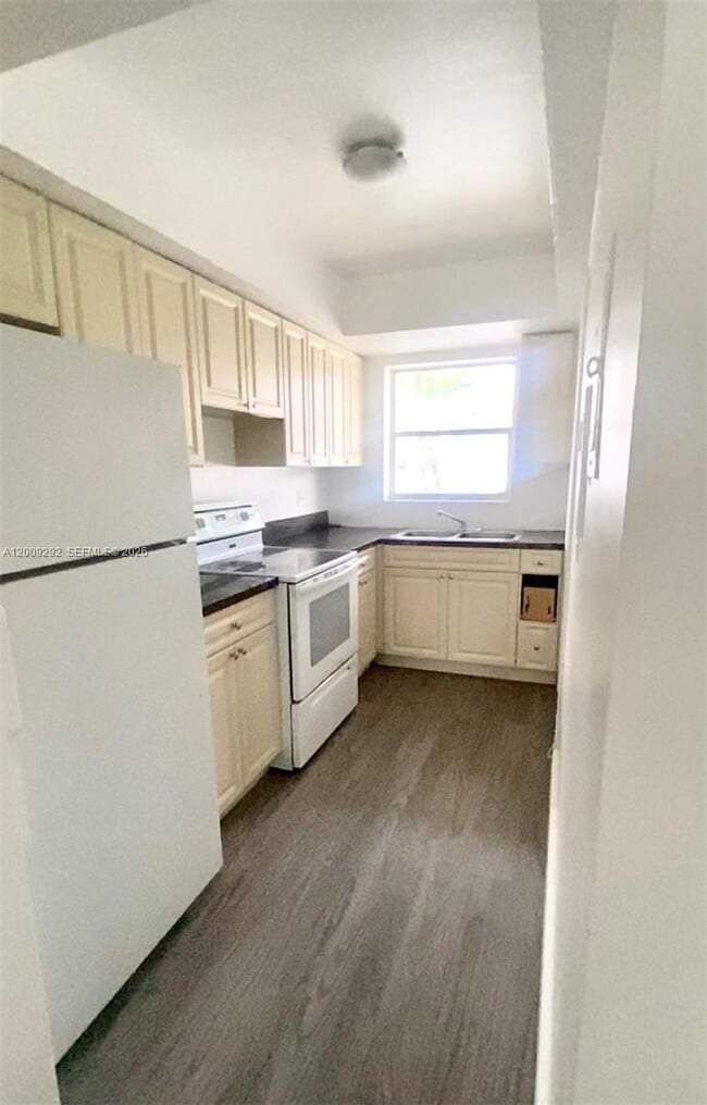 Photo - 7324 SW 82nd St Unit B206