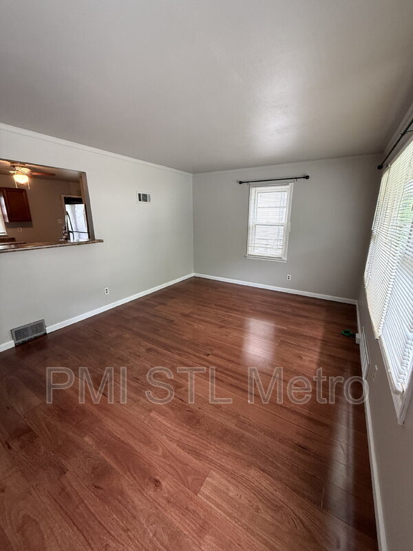 Photo - 6241 Lorraine Ave