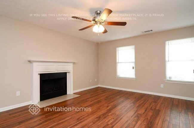 Photo - 85 Dayton Way