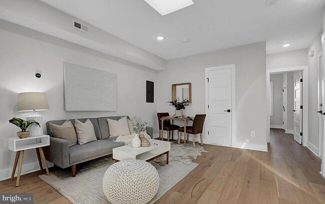 Photo - 1137 Owen Pl NE Unit 4