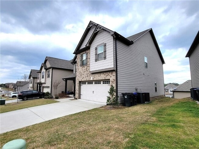 Photo - 1866 Castleberry Ln