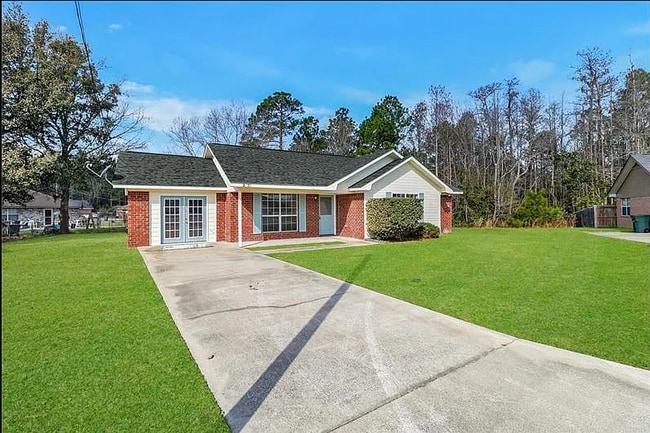 Photo - 2538 Cove St