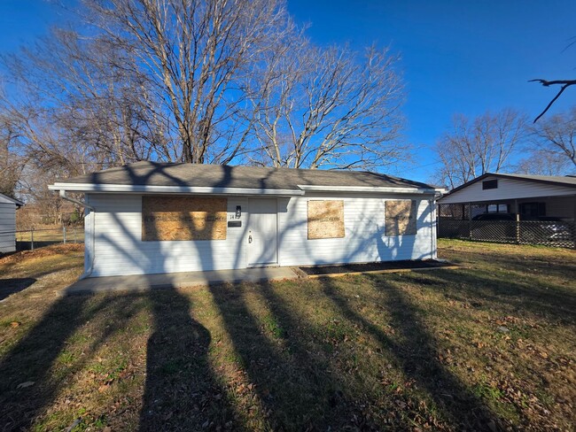 Photo - LIMITED TIME**NO APPLICATION FEE**1/2 OFF DEPOSIT**