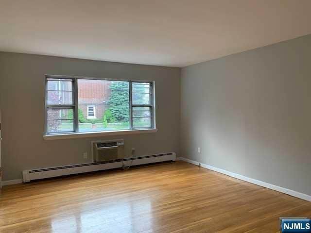 Photo - 129-131 6th St Unit Apt 1