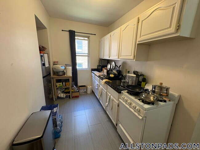 Photo - 15 Scottfield Rd Unit 2