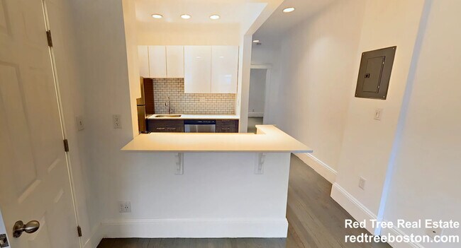 Photo - 55 Queensberry St Unit 9