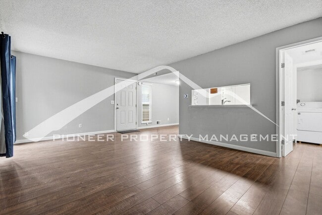 Photo - Charming Townhouse with Central AC and Washer/Dryer