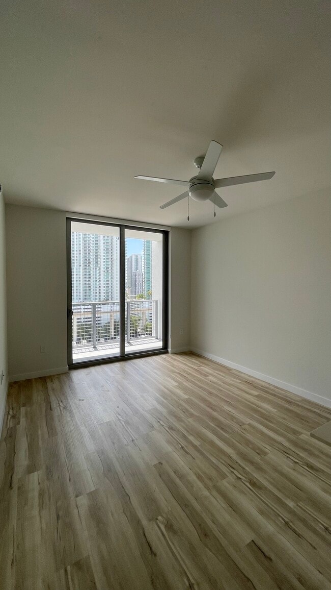 Photo - 569 SW 5th St Unit A4