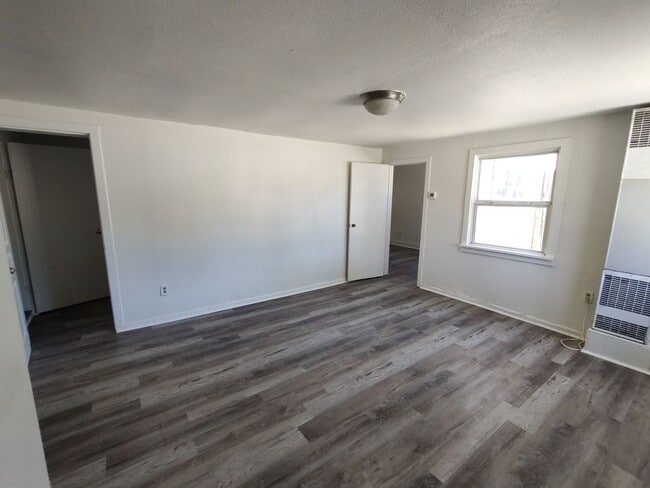 Photo - 2 Bedroom 1 Bath Newly Remodeled House