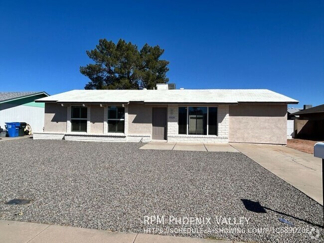 Building Photo - Classic Ranch Style home on spacious lot w...