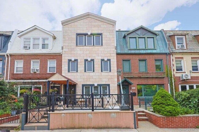 Building Photo - 21-63 23rd Street Unit 2 Rental
