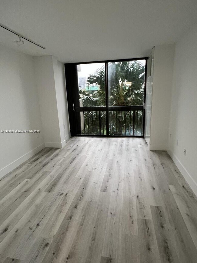 Photo - 2333 Brickell Ave Unit 307