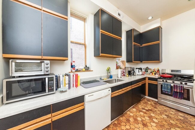 Photo - 2 bedroom in Chicago IL 60622 Unit 1