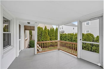 Photo - 106 White Rd