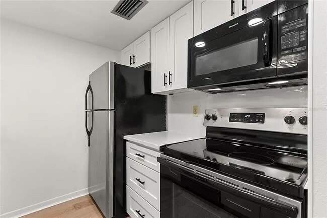 Photo - Welcome to Belleair Bluffs!!!! Unidad A25