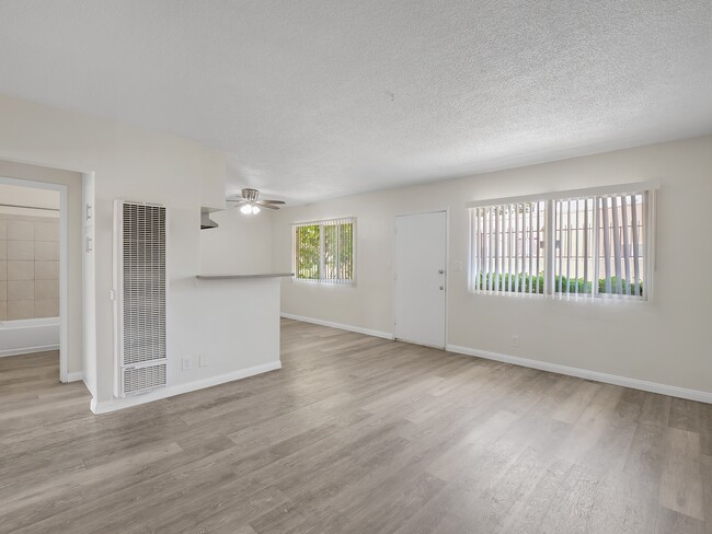1738 Locust Ave.