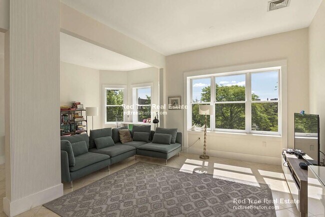 Photo - 28 Babcock St Unit 3