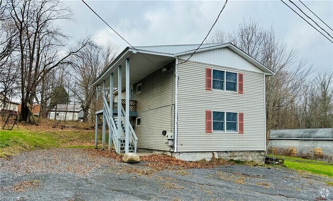 Building Photo - 3 Lathrop St Rental